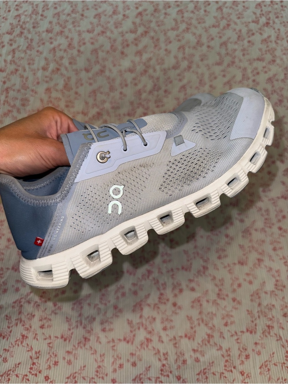 On Running Men's Cloudswift Light Grey and Blue Athletic Shoes